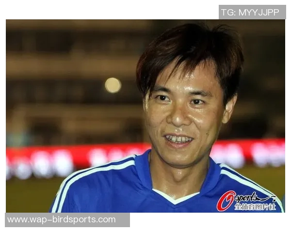 英超传奇刘丽畅谈足球生涯与成长历程的精彩对话