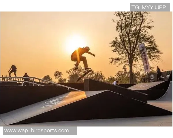 成都与武汉极限运动队耐力赛后复盘分析及精彩瞬间回顾